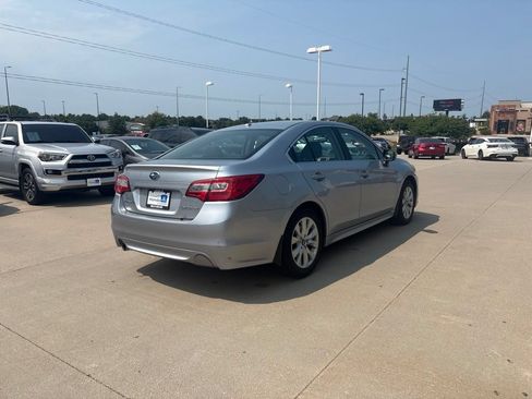 Used 2015 Subaru Legacy 2.5i Premium AWD/4WD image 5