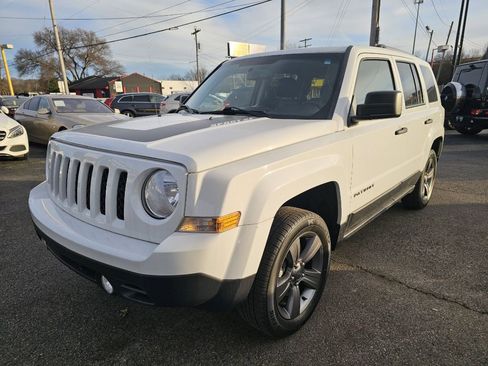 Used 2017 Jeep Patriot Sport image 10