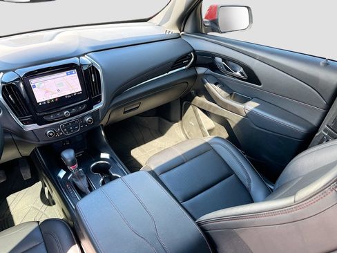 Used 2023 Chevrolet Traverse RS w/ LPO, Floor Liner Package AWD/4WD image 25