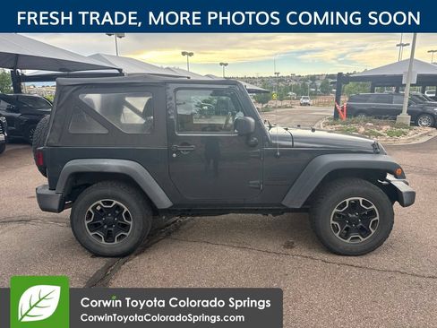 Used 2016 Jeep Wrangler Sport AWD/4WD image 8