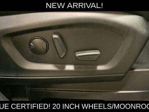 Certified 2022 Ford Explorer XLT w/ Equipment Group 202A AWD/4WD image 12
