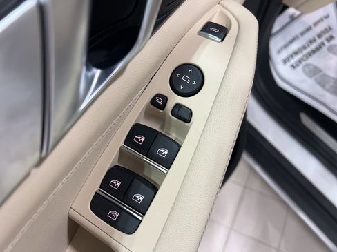 Used 2022 BMW X5 xDrive40i w/ Premium Package image 17