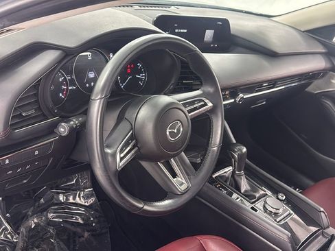 Used 2022 MAZDA MAZDA3 s image 33