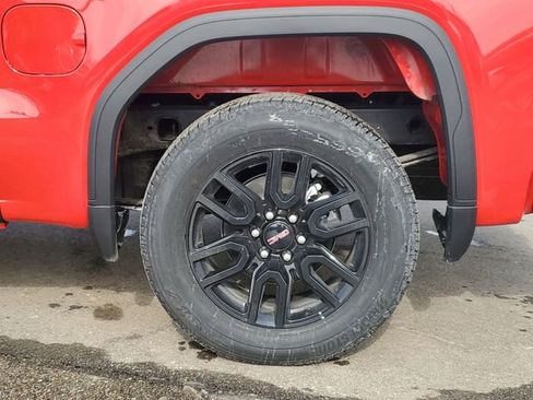 New 2026 GMC Sierra 1500 Elevation image 29