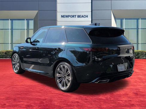 New 2026 Land Rover Range Rover Sport Dynamic SE image 3