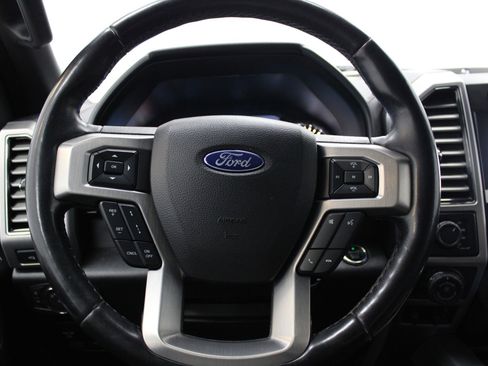 Used 2019 Ford F150 Platinum w/ Equipment Group 701A Luxury AWD/4WD image 29