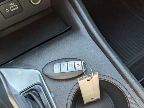 Used 2024 Nissan Altima 2.5 S FWD image 23