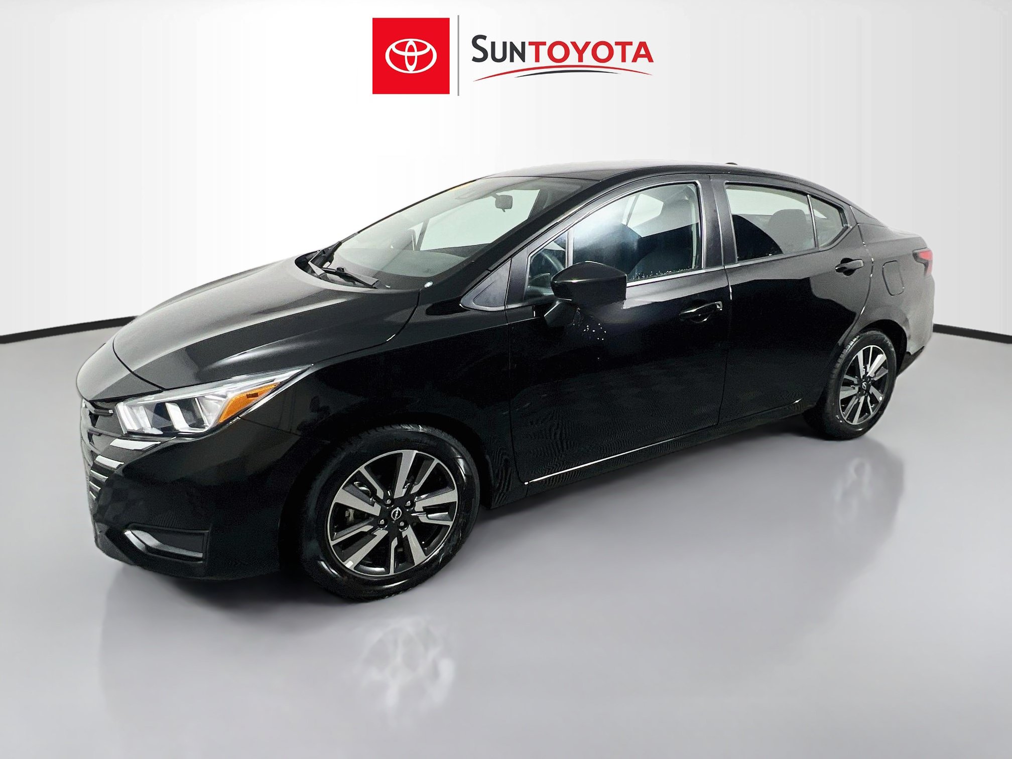 Used 2024 Nissan Versa SV FWD image 9