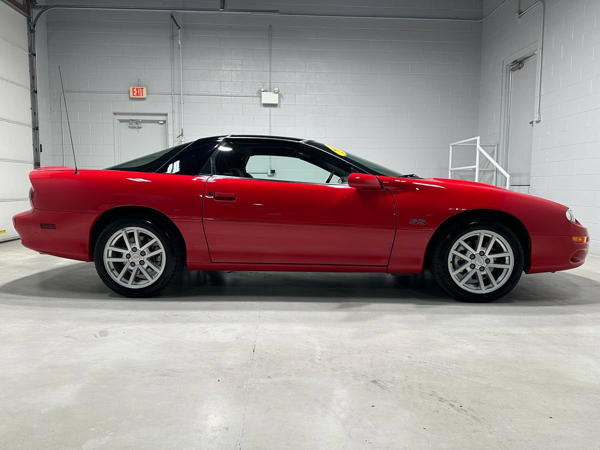 Used 2002 Chevrolet Camaro Z28 w/ SS Performance/Appearance Pkg RWD image 2