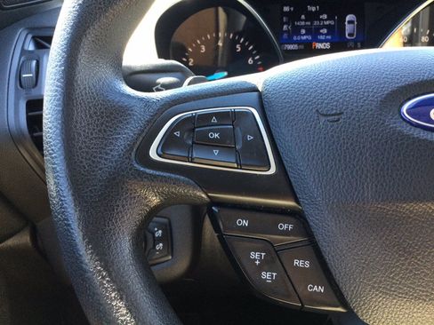 Used 2017 Ford Escape SE w/ Equipment Group 201A AWD/4WD image 29