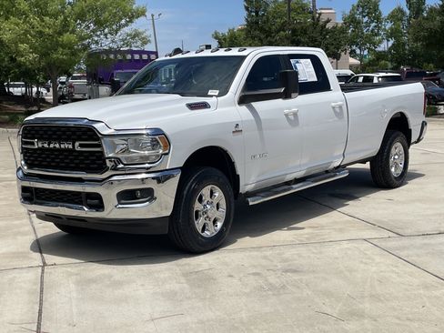 Used 2022 RAM 3500 Big Horn w/ Level A Equipment Group AWD/4WD image 4