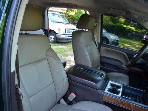 Used 2014 GMC Sierra 1500 SLT w/ SLT Preferred Package AWD/4WD image 19