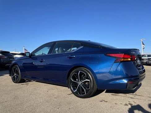 Used 2024 Nissan Altima 2.5 SR image 5