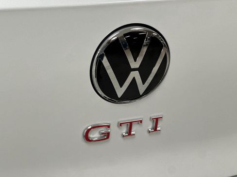New 2026 Volkswagen GTI SE FWD image 26