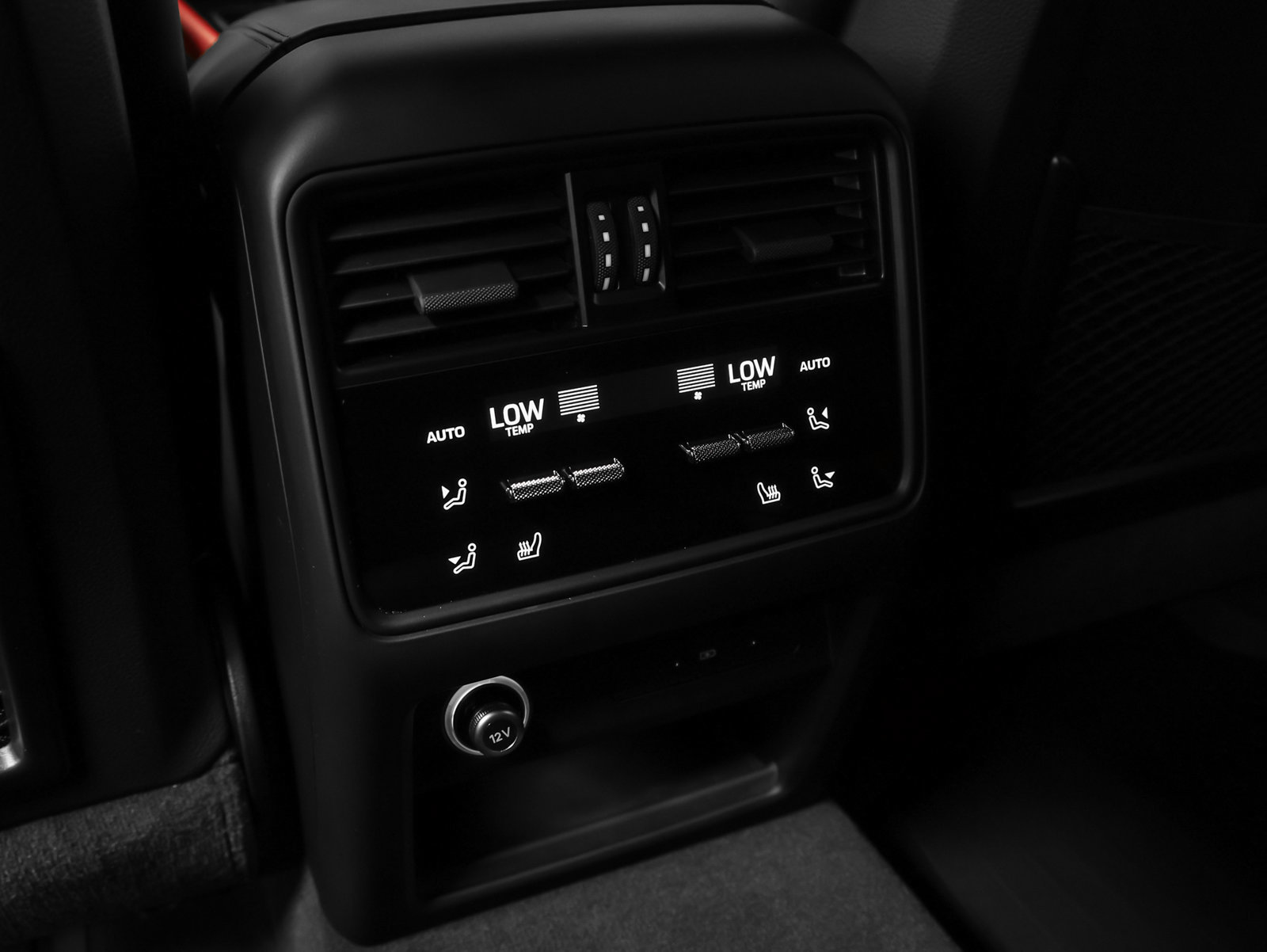 Certified 2025 Porsche Cayenne S AWD/4WD image 38