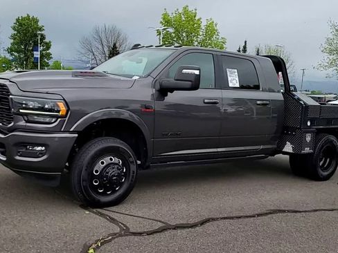 Used 2024 RAM 3500 Limited AWD/4WD image 4