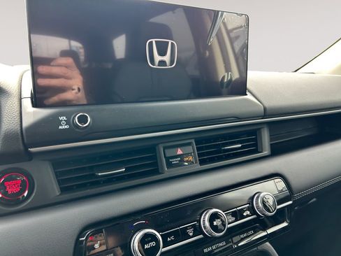 New 2026 Honda Pilot Touring image 15