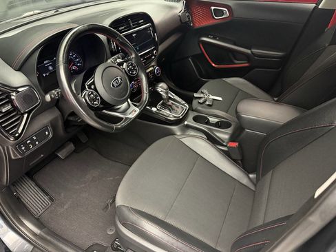 Used 2020 Kia Soul GT-Line Turbo FWD image 17