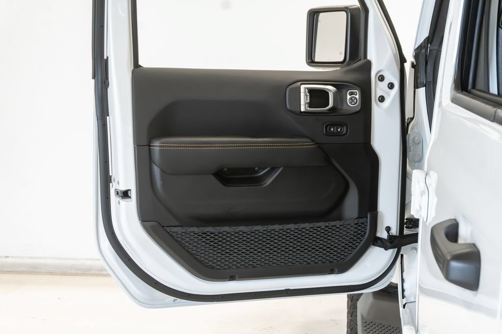 New 2027 Jeep Wrangler Unlimited Sahara AWD/4WD image 8