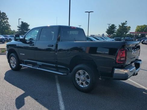 Used 2025 RAM 2500 Big Horn AWD/4WD image 6