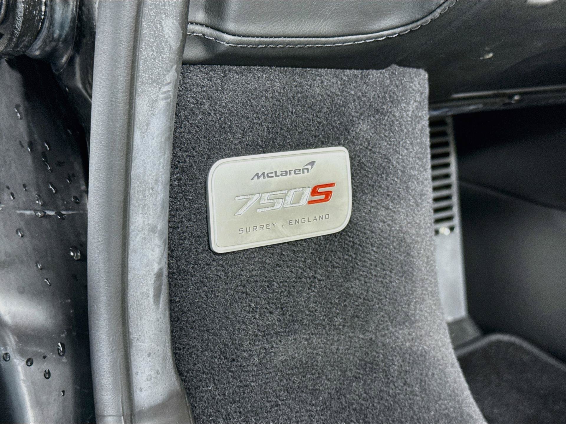 Used 2024 McLaren 750S Spider RWD image 35