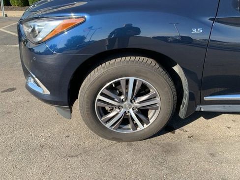 Used 2017 INFINITI QX60 AWD w/ Premium Plus Package image 9