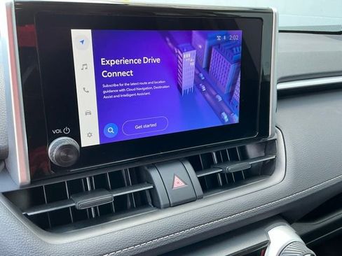 Used 2025 Toyota RAV4 XLE image 22