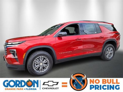 New 2025 Chevrolet Traverse LT w/ Driver Confidence Package image 1