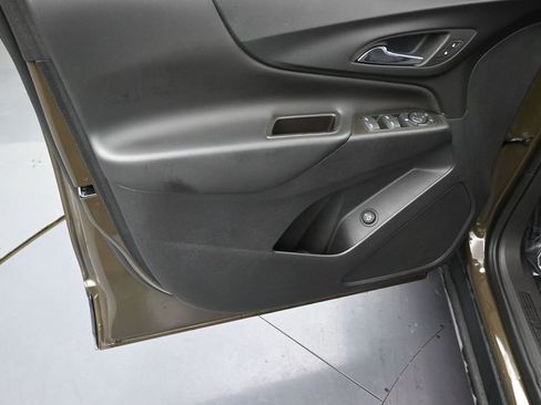 Used 2023 Chevrolet Equinox LT FWD image 11