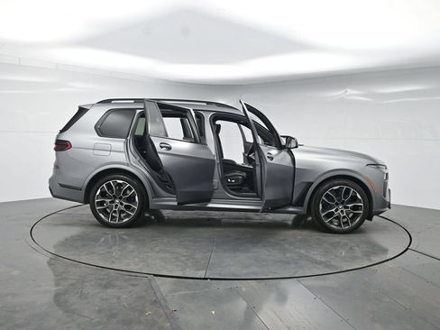 Used 2023 BMW X7 M60i w/ Executive Package AWD/4WD image 64