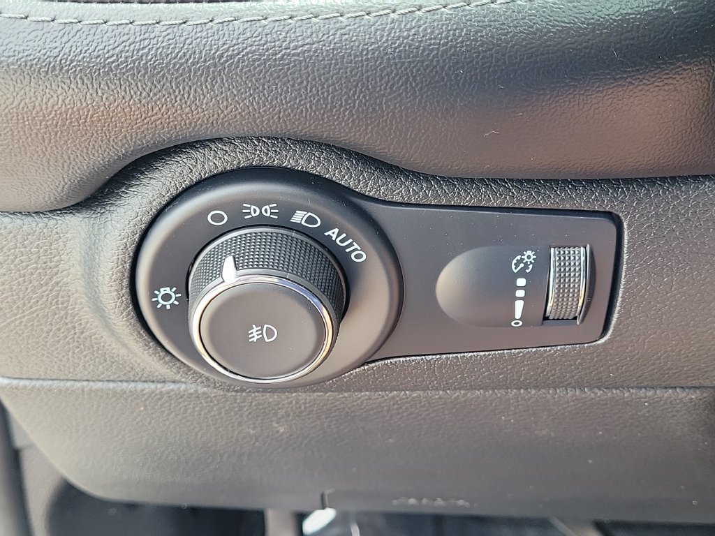 Used 2022 Dodge Durango GT RWD image 28
