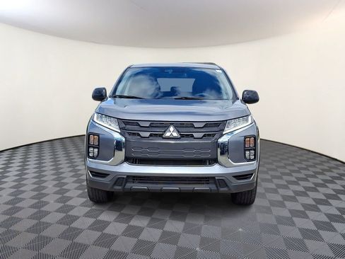 Used 2025 Mitsubishi Outlander Sport LE AWD/4WD image 3