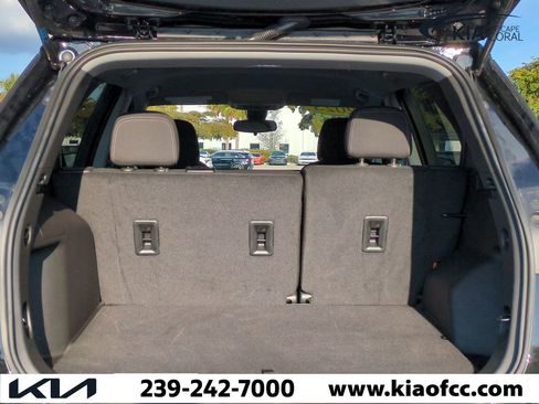 Used 2023 Chevrolet Equinox LS w/ LS Convenience Package image 11