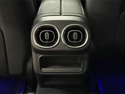 Certified 2025 Mercedes-Benz GLC 300 4MATIC image 27
