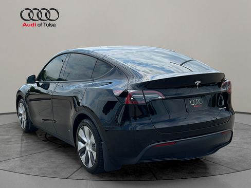 Used 2021 Tesla Model Y Long Range AWD/4WD image 5