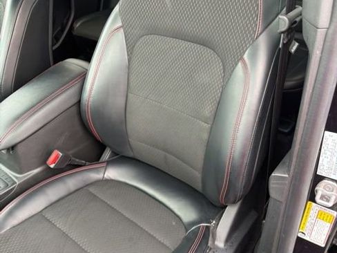 Used 2025 Ford Escape ST-Line image 11