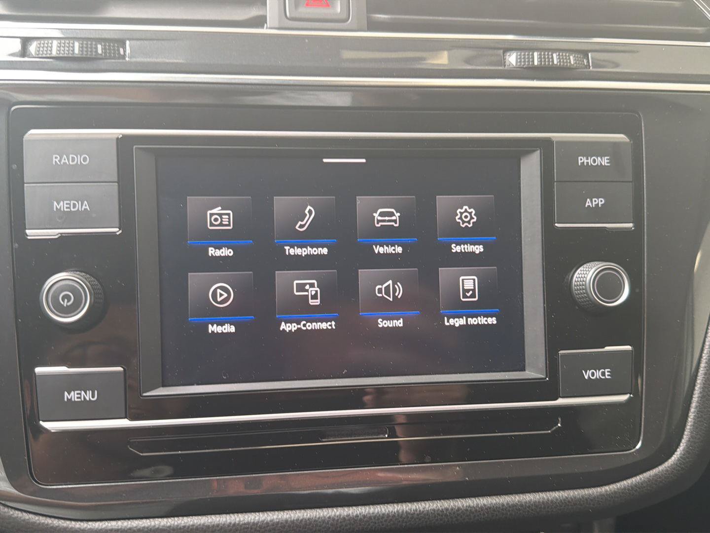 Used 2022 Volkswagen Tiguan S FWD image 19