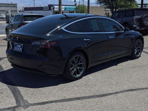 Used 2019 Tesla Model 3 Mid Range RWD image 2