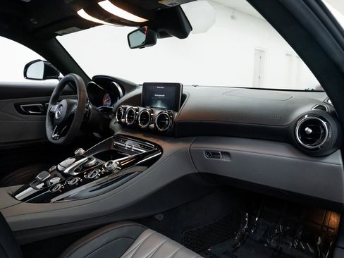 Used 2018 Mercedes-Benz AMG GT C image 19
