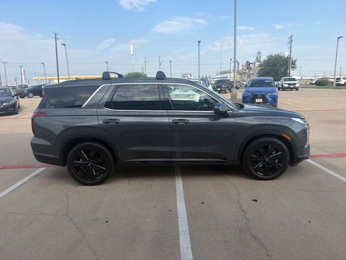 Used 2024 Hyundai Palisade XRT FWD image 4