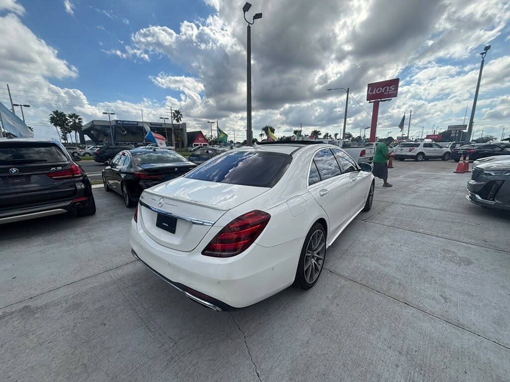 Used 2018 Mercedes-Benz S 560 Sedan image 10