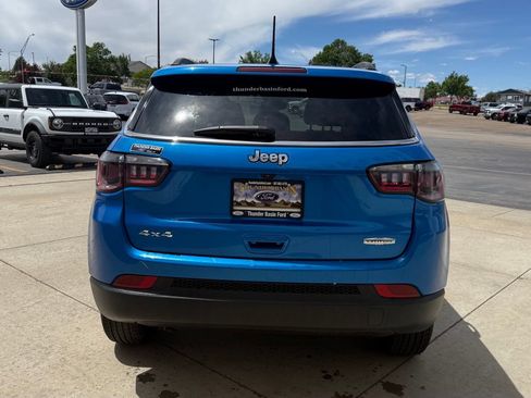 Used 2024 Jeep Compass Latitude AWD/4WD image 6