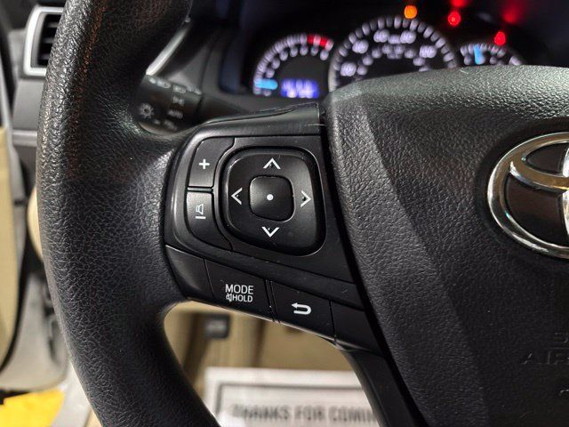 Used 2015 Toyota Camry LE FWD image 25