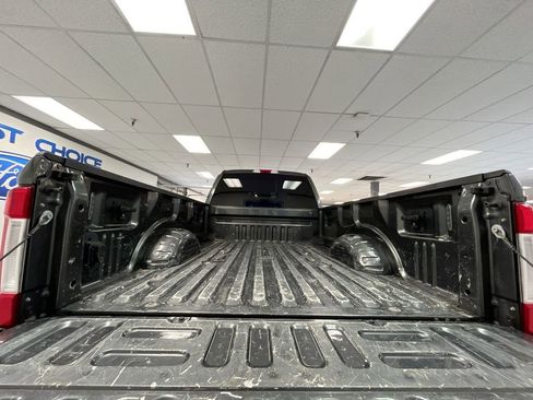 Used 2017 Ford F350 Lariat w/ Lariat Ultimate Package image 11