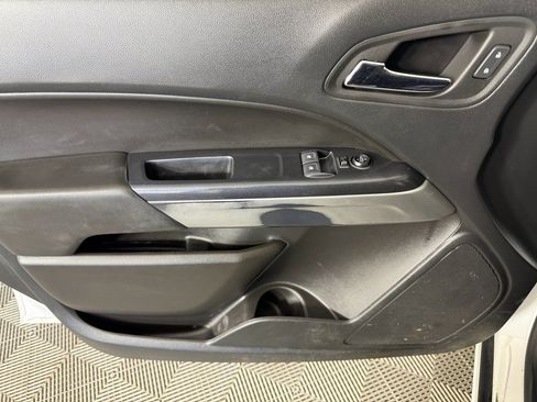 Used 2022 Chevrolet Colorado LT w/ Fleet Safety Package image 25