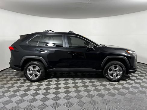 Certified 2025 Toyota RAV4 XLE w/ Convenience Package AWD/4WD image 4