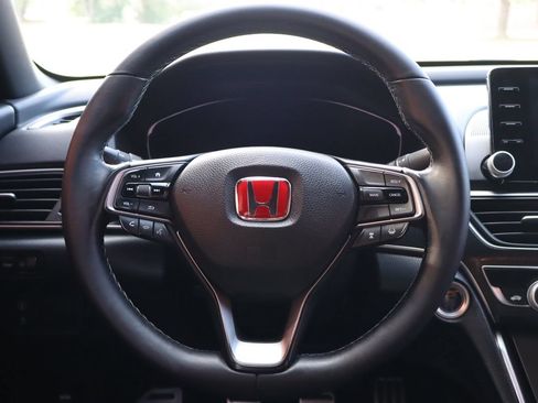 Used 2019 Honda Accord Sport image 17