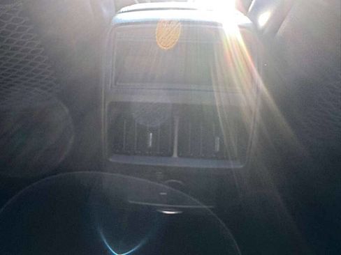 Used 2012 Cadillac SRX Luxury image 24