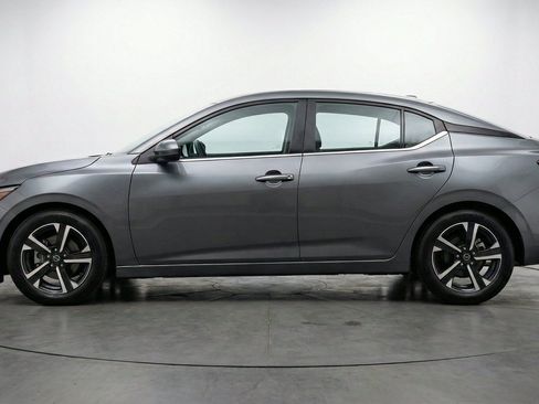 Used 2025 Nissan Sentra SV FWD image 5