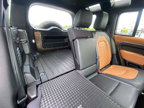 Used 2020 Land Rover Defender 110 X AWD/4WD image 30